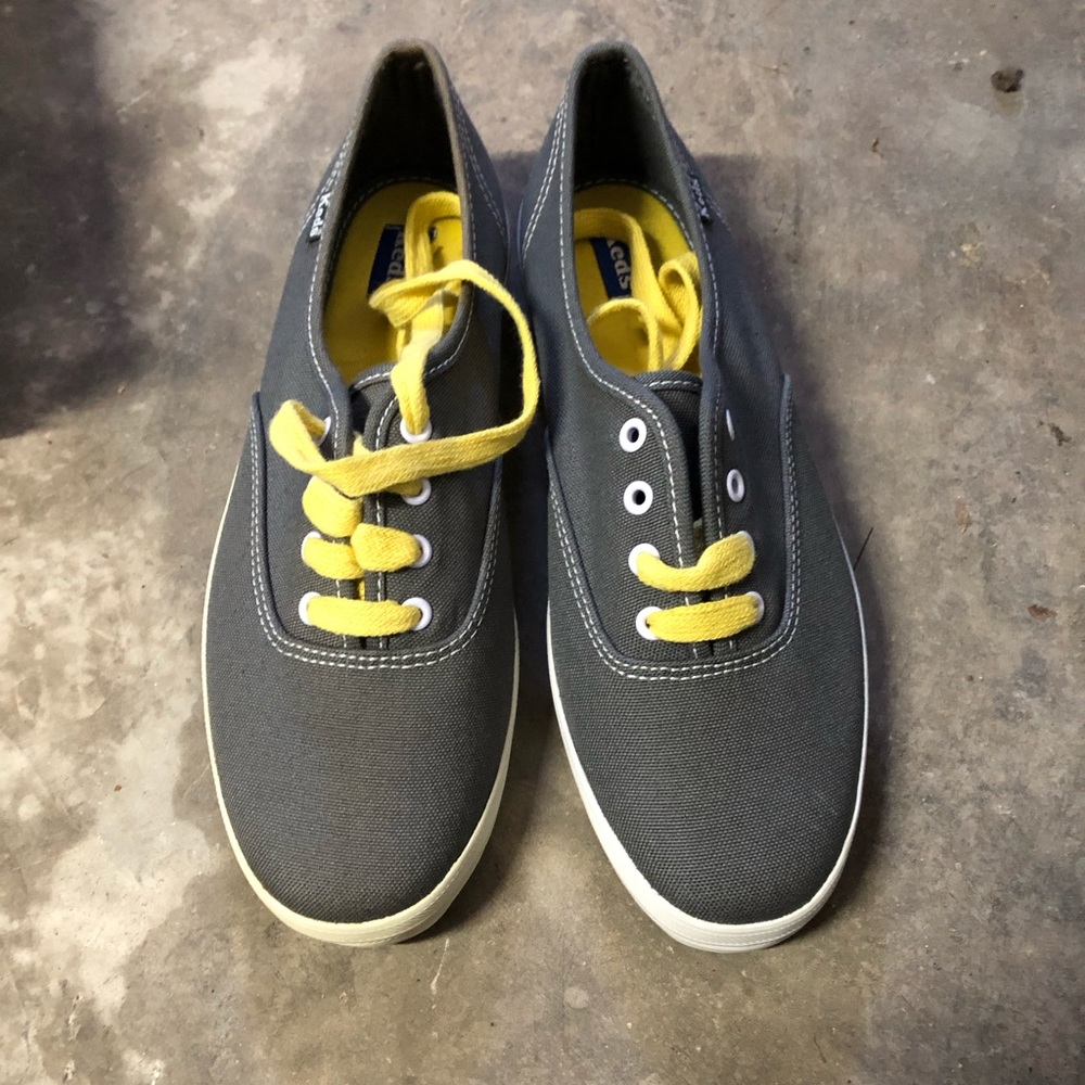 Keds Woman’s Size 8 Champ Ox Graphite